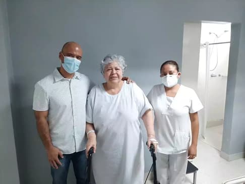Slider image (7) Knee and Hip Clinic in Nuevo Laredo, Mexico